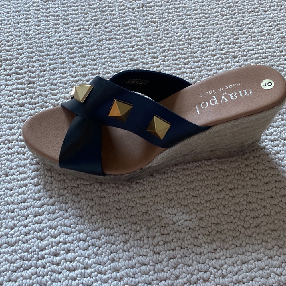 Maypool gold studded espadrille NWOB